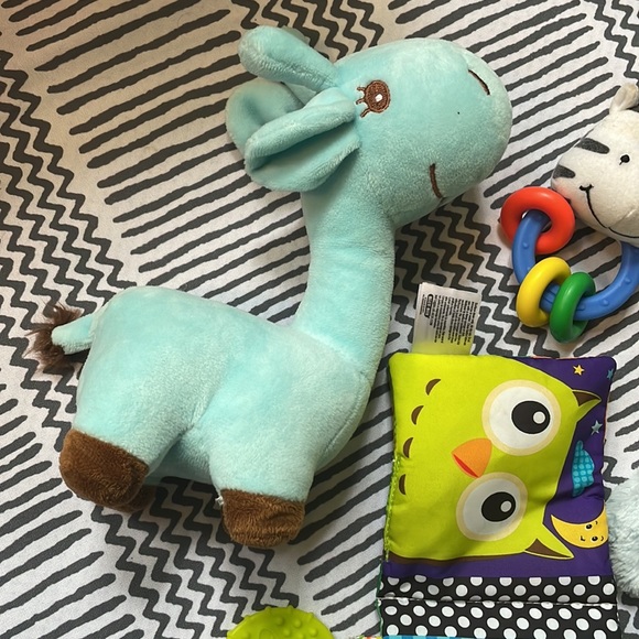 Baby soft toy bundle- giraffe, puppy, bunny, dinosaur, farm animals- 7 - Picture 2 of 7